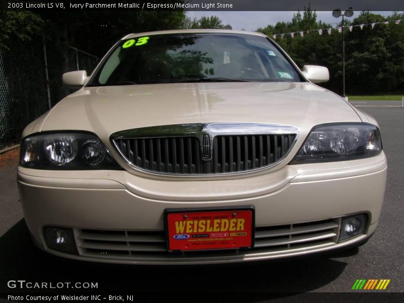 Ivory Parchment Metallic / Espresso/Medium Light Stone 2003 Lincoln LS V8