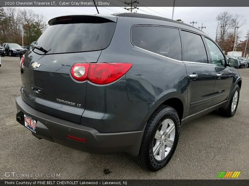 Cyber Gray Metallic / Ebony 2010 Chevrolet Traverse LT