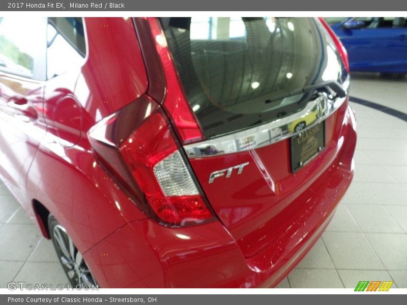 Milano Red / Black 2017 Honda Fit EX