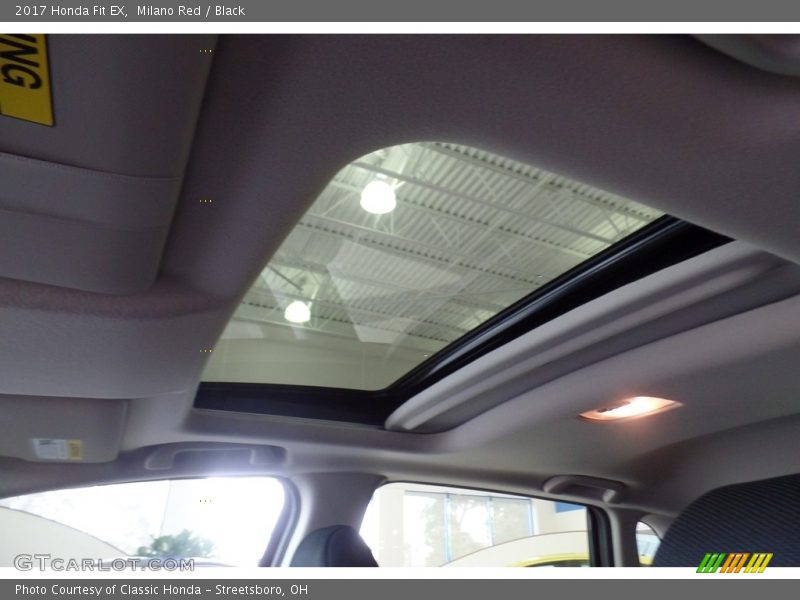 Milano Red / Black 2017 Honda Fit EX