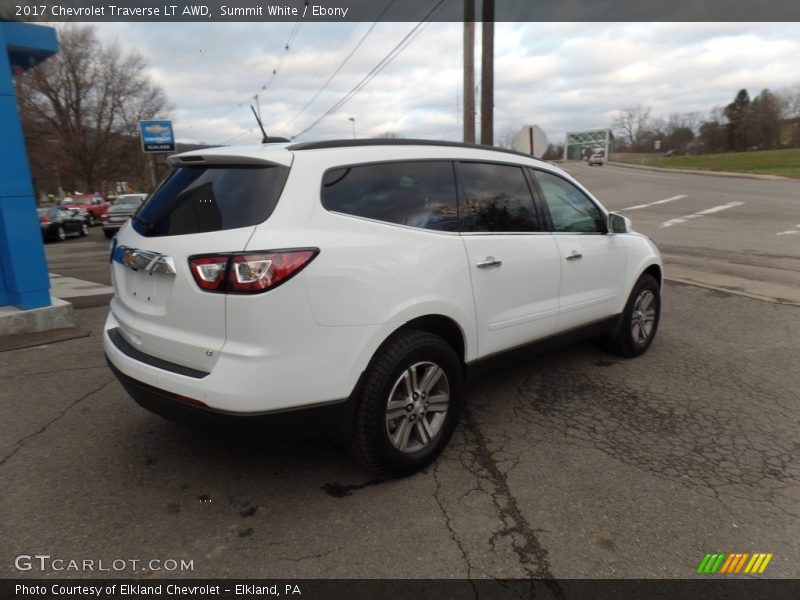 Summit White / Ebony 2017 Chevrolet Traverse LT AWD