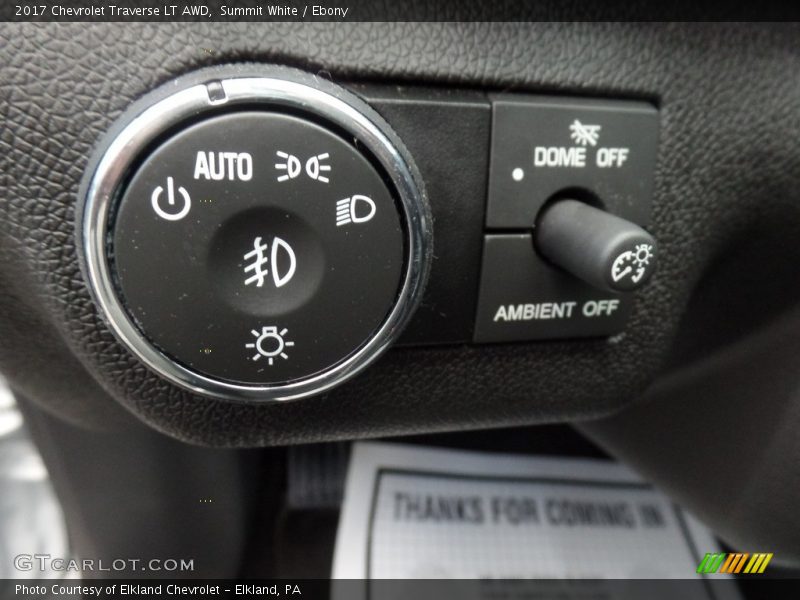 Summit White / Ebony 2017 Chevrolet Traverse LT AWD