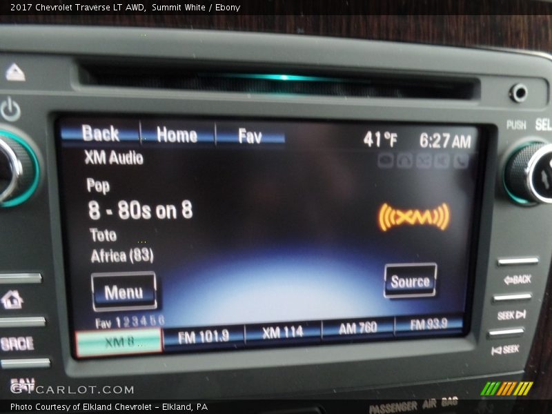 Summit White / Ebony 2017 Chevrolet Traverse LT AWD
