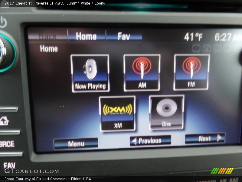 Summit White / Ebony 2017 Chevrolet Traverse LT AWD