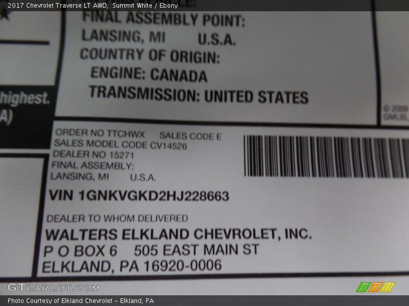 Summit White / Ebony 2017 Chevrolet Traverse LT AWD