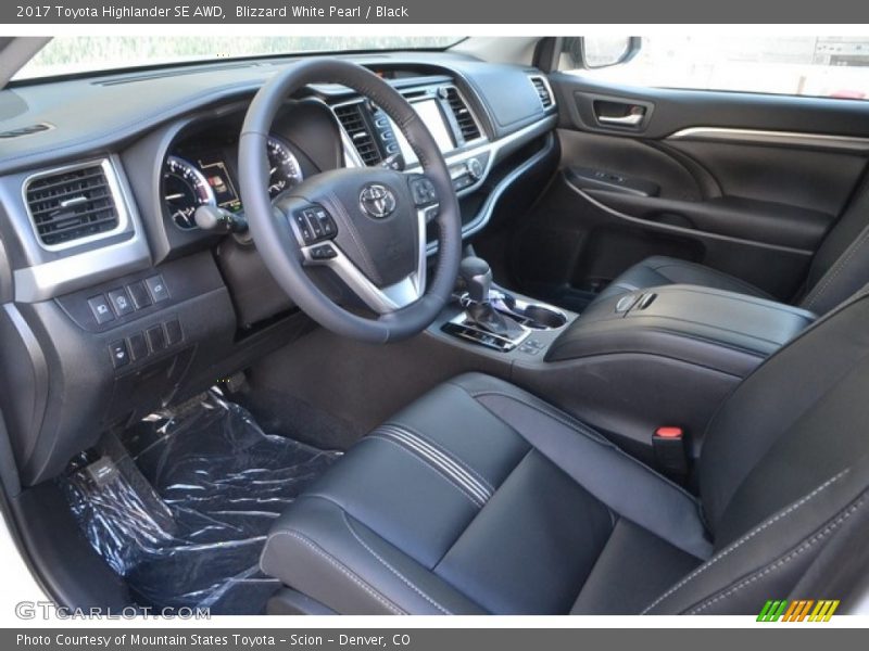 Blizzard White Pearl / Black 2017 Toyota Highlander SE AWD