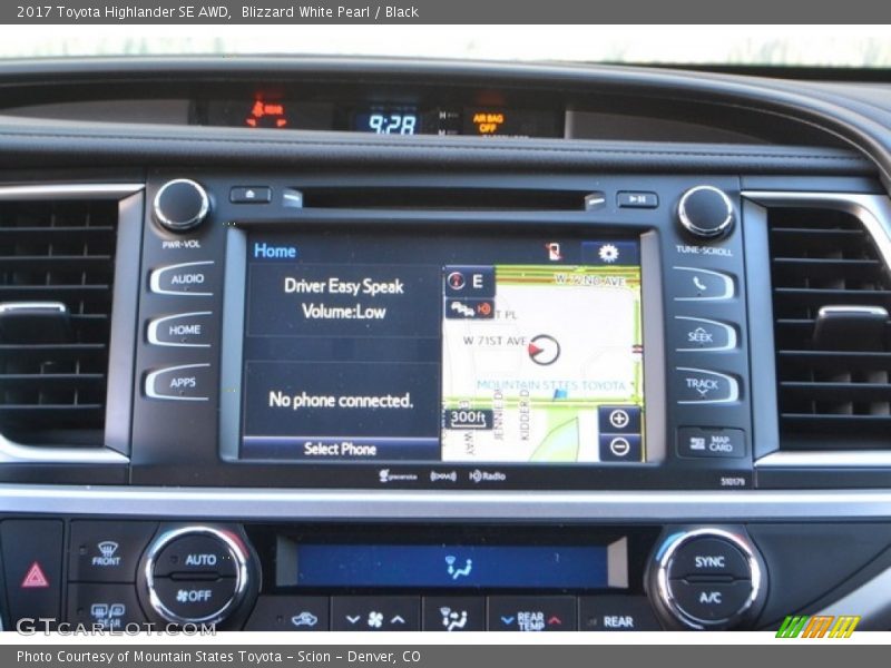 Blizzard White Pearl / Black 2017 Toyota Highlander SE AWD