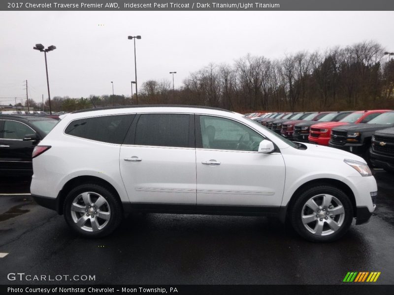 Iridescent Pearl Tricoat / Dark Titanium/Light Titanium 2017 Chevrolet Traverse Premier AWD