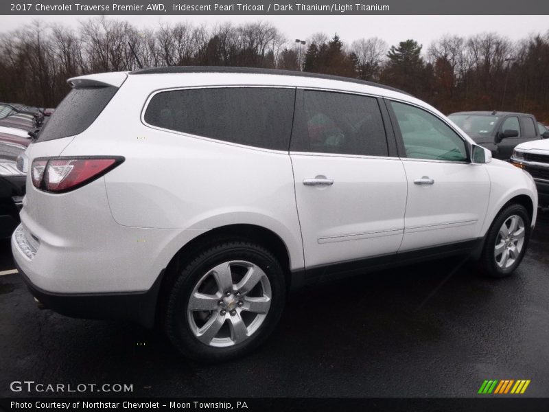 Iridescent Pearl Tricoat / Dark Titanium/Light Titanium 2017 Chevrolet Traverse Premier AWD