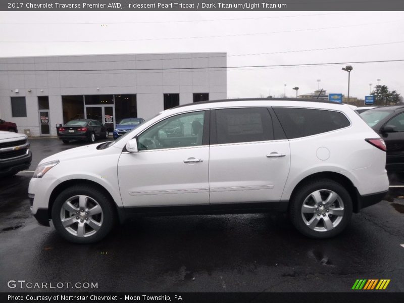 Iridescent Pearl Tricoat / Dark Titanium/Light Titanium 2017 Chevrolet Traverse Premier AWD