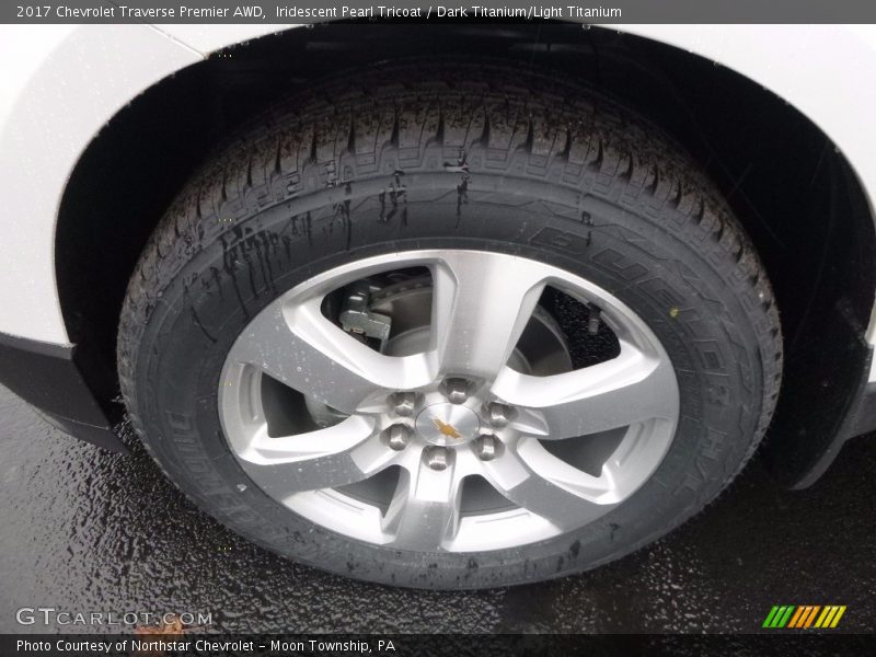 Iridescent Pearl Tricoat / Dark Titanium/Light Titanium 2017 Chevrolet Traverse Premier AWD