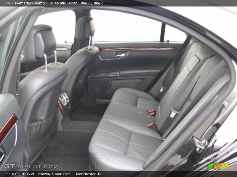 Black / Black 2007 Mercedes-Benz S 550 4Matic Sedan