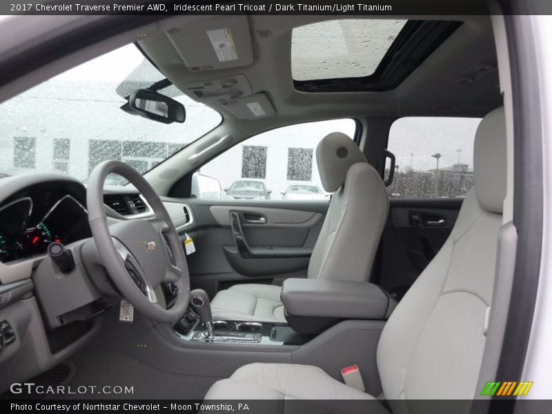 Iridescent Pearl Tricoat / Dark Titanium/Light Titanium 2017 Chevrolet Traverse Premier AWD