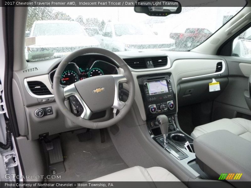 Iridescent Pearl Tricoat / Dark Titanium/Light Titanium 2017 Chevrolet Traverse Premier AWD