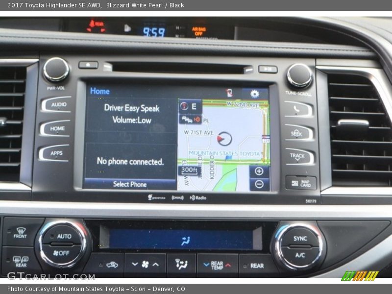 Blizzard White Pearl / Black 2017 Toyota Highlander SE AWD