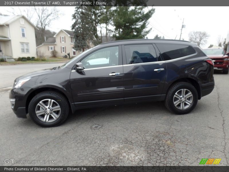 Tungsten Metallic / Ebony 2017 Chevrolet Traverse LT AWD