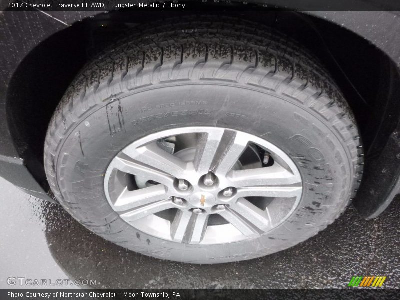 Tungsten Metallic / Ebony 2017 Chevrolet Traverse LT AWD