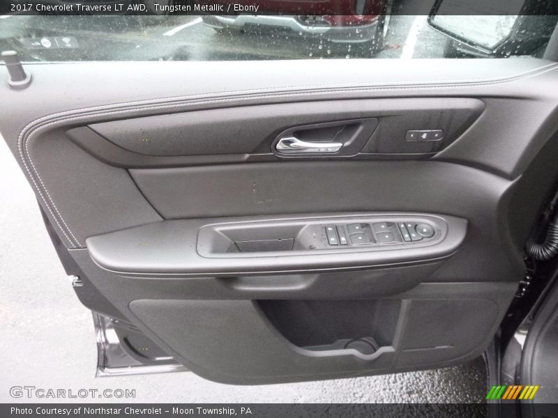 Tungsten Metallic / Ebony 2017 Chevrolet Traverse LT AWD