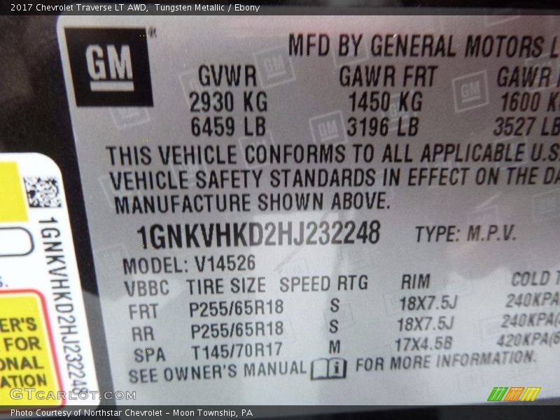 Tungsten Metallic / Ebony 2017 Chevrolet Traverse LT AWD
