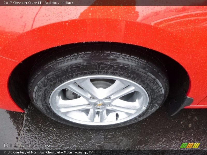 Red Hot / Jet Black 2017 Chevrolet Cruze LT