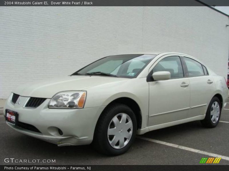 Dover White Pearl / Black 2004 Mitsubishi Galant ES