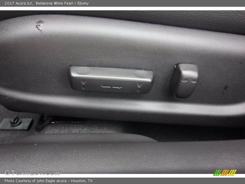 Bellanova White Pearl / Ebony 2017 Acura ILX