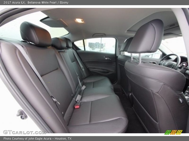 Bellanova White Pearl / Ebony 2017 Acura ILX