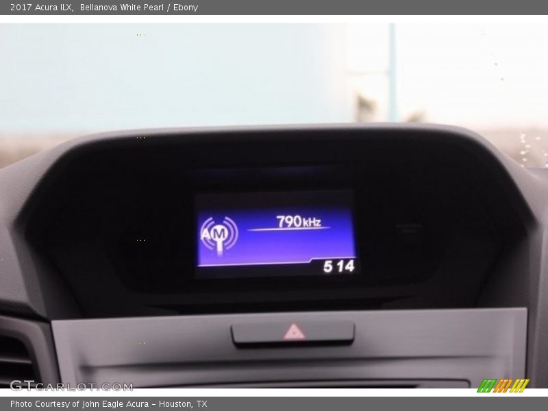 Bellanova White Pearl / Ebony 2017 Acura ILX