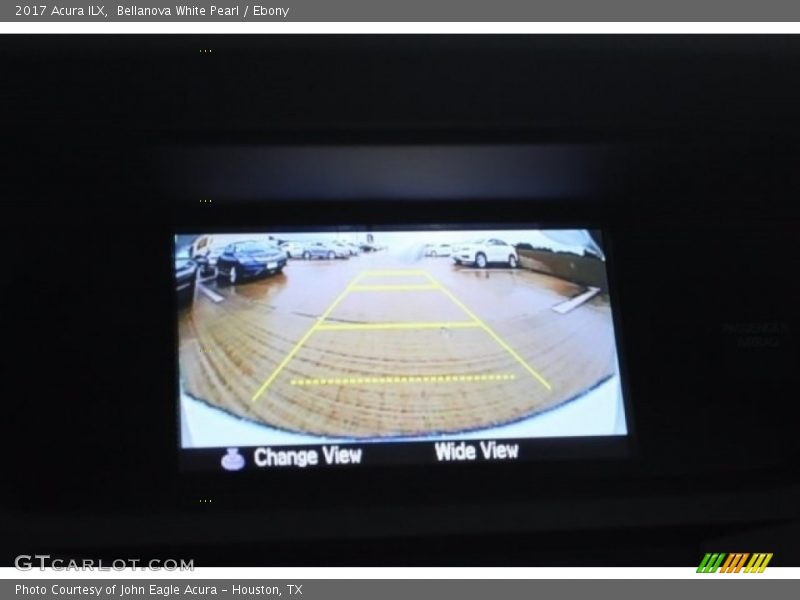 Bellanova White Pearl / Ebony 2017 Acura ILX