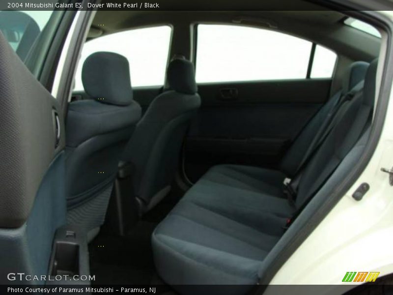 Dover White Pearl / Black 2004 Mitsubishi Galant ES