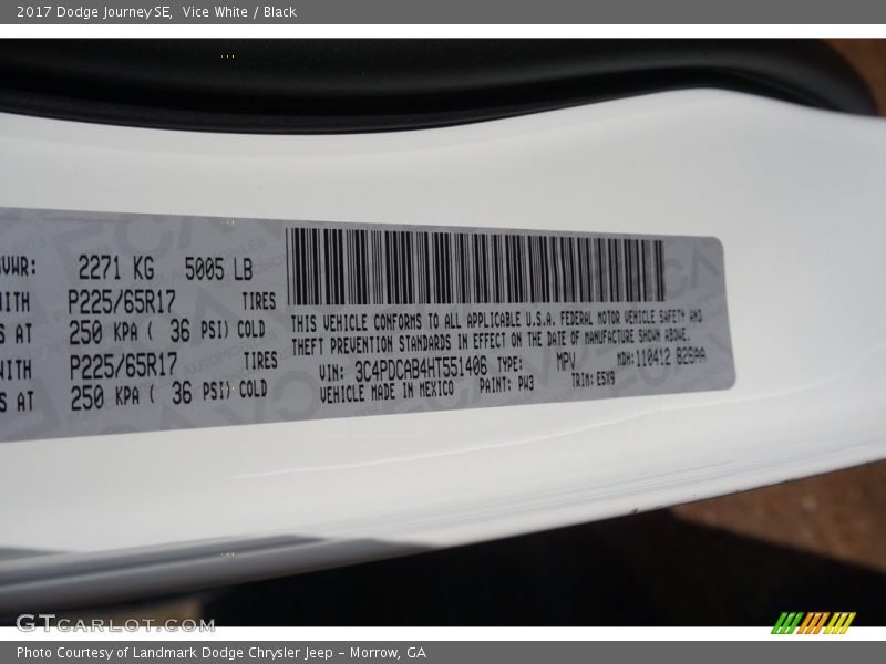Vice White / Black 2017 Dodge Journey SE