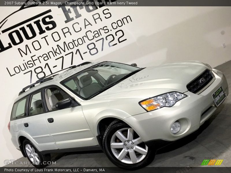 Champagne Gold Opal / Warm Ivory Tweed 2007 Subaru Outback 2.5i Wagon
