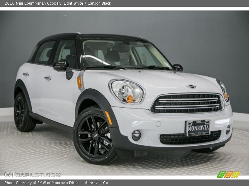 Light White / Carbon Black 2016 Mini Countryman Cooper