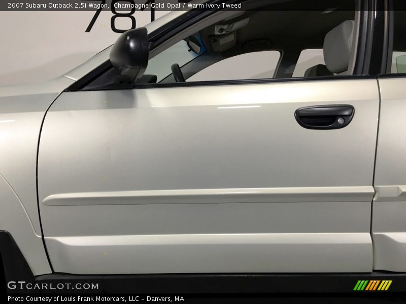 Champagne Gold Opal / Warm Ivory Tweed 2007 Subaru Outback 2.5i Wagon