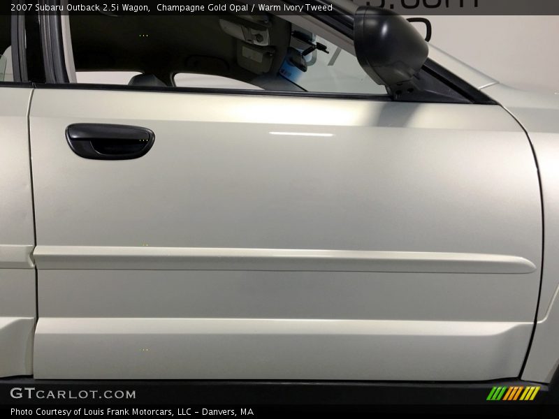 Champagne Gold Opal / Warm Ivory Tweed 2007 Subaru Outback 2.5i Wagon