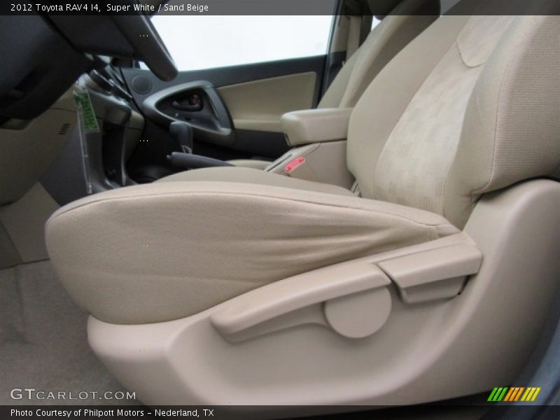 Super White / Sand Beige 2012 Toyota RAV4 I4
