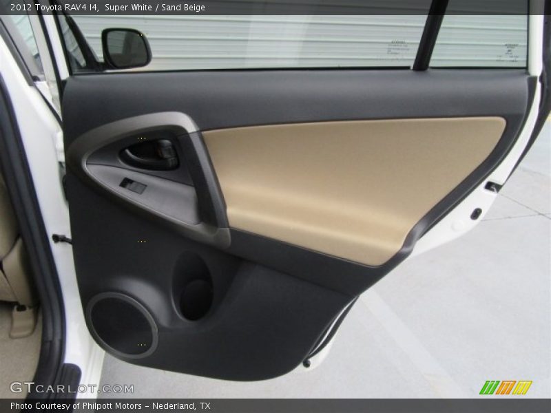 Super White / Sand Beige 2012 Toyota RAV4 I4