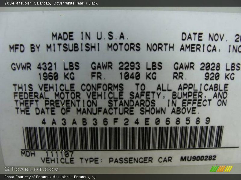 Dover White Pearl / Black 2004 Mitsubishi Galant ES