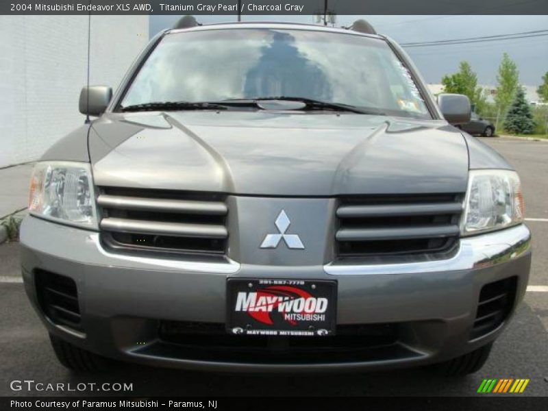 Titanium Gray Pearl / Charcoal Gray 2004 Mitsubishi Endeavor XLS AWD