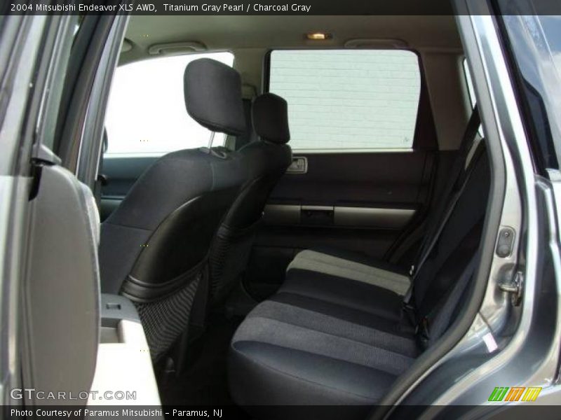 Titanium Gray Pearl / Charcoal Gray 2004 Mitsubishi Endeavor XLS AWD