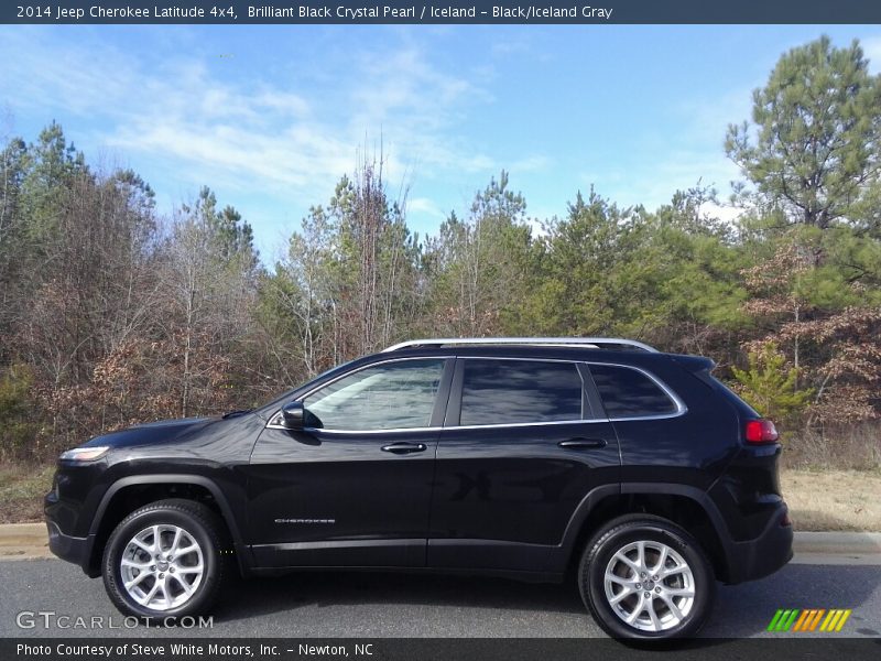 Brilliant Black Crystal Pearl / Iceland - Black/Iceland Gray 2014 Jeep Cherokee Latitude 4x4