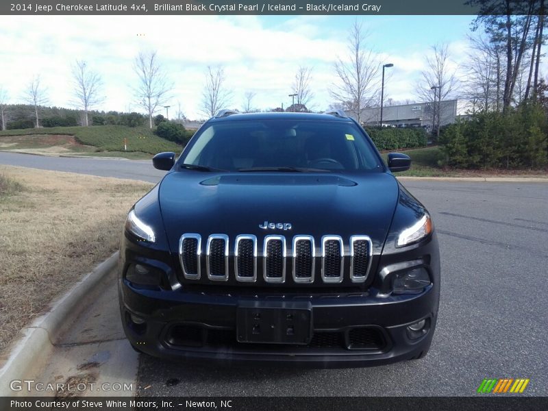 Brilliant Black Crystal Pearl / Iceland - Black/Iceland Gray 2014 Jeep Cherokee Latitude 4x4