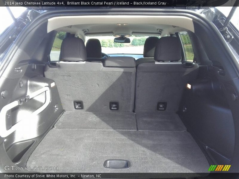 Brilliant Black Crystal Pearl / Iceland - Black/Iceland Gray 2014 Jeep Cherokee Latitude 4x4