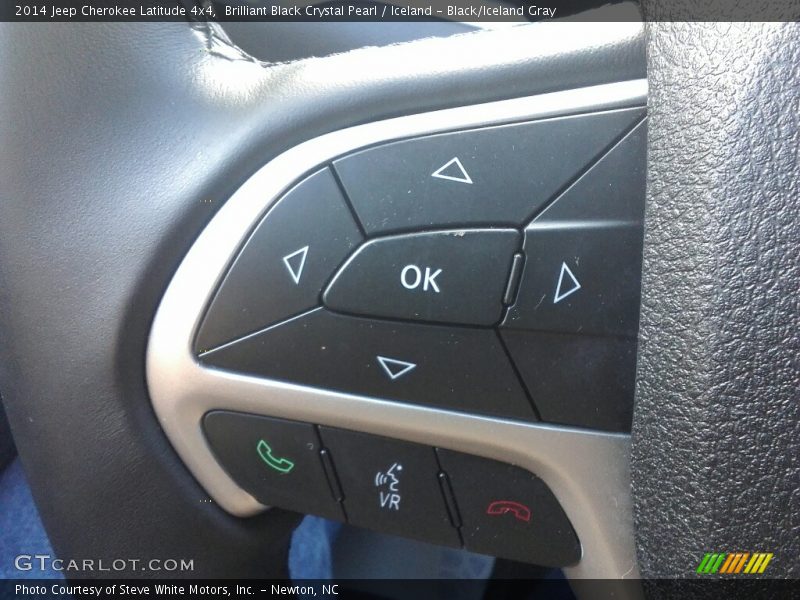 Brilliant Black Crystal Pearl / Iceland - Black/Iceland Gray 2014 Jeep Cherokee Latitude 4x4