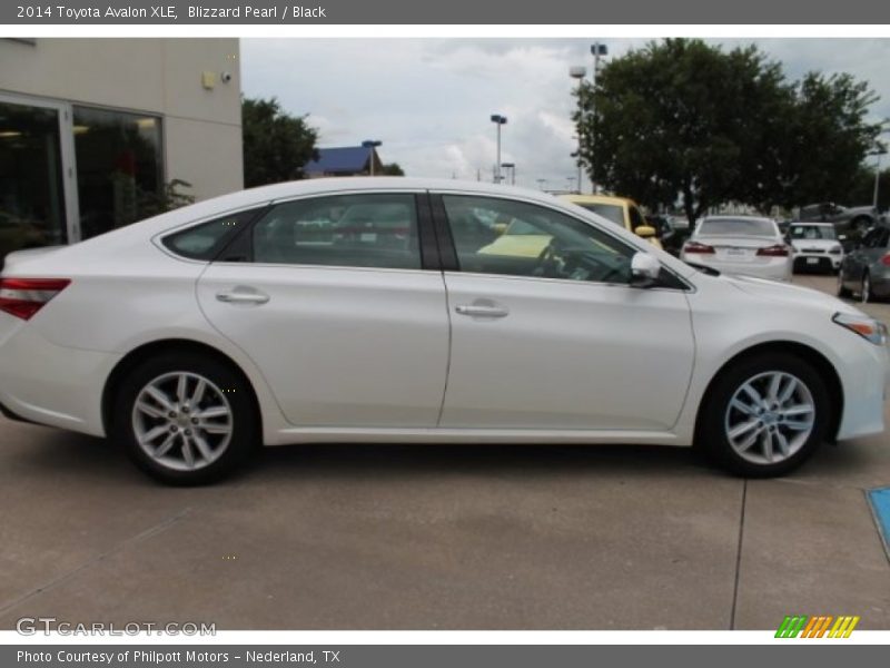 Blizzard Pearl / Black 2014 Toyota Avalon XLE