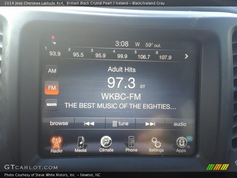 Brilliant Black Crystal Pearl / Iceland - Black/Iceland Gray 2014 Jeep Cherokee Latitude 4x4