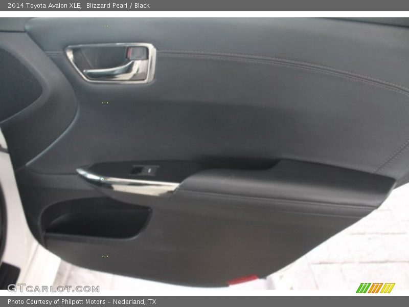 Blizzard Pearl / Black 2014 Toyota Avalon XLE