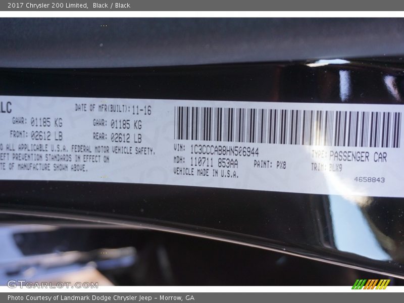 Black / Black 2017 Chrysler 200 Limited