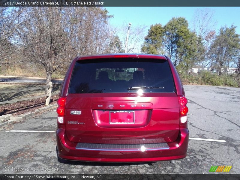 Octane Red / Black 2017 Dodge Grand Caravan SE Plus