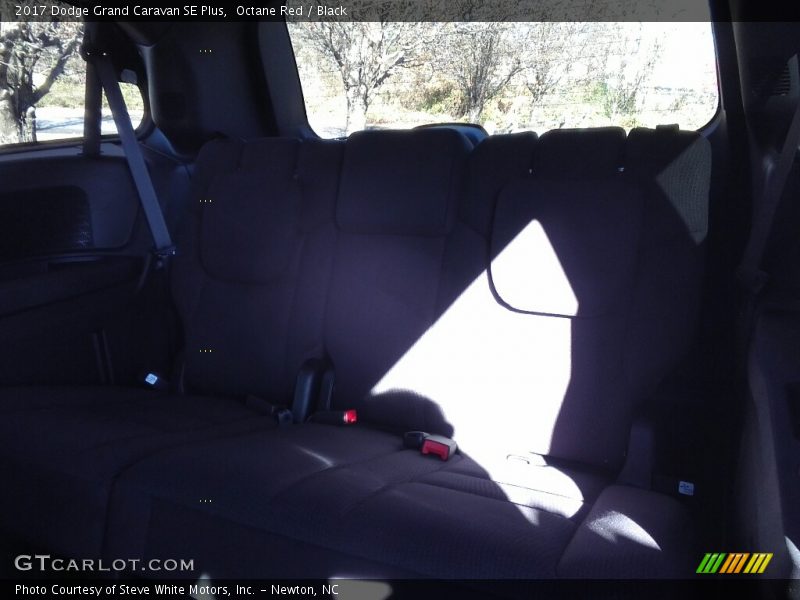 Octane Red / Black 2017 Dodge Grand Caravan SE Plus